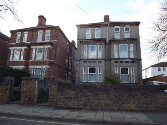 6 Bedroom Semi-Detac...